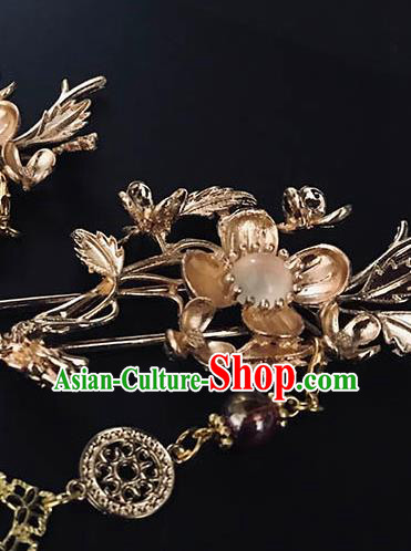 China Classical Golden Plum Blossom Hairpin Handmade Tassel Hair Stick Traditional Hair Accessories