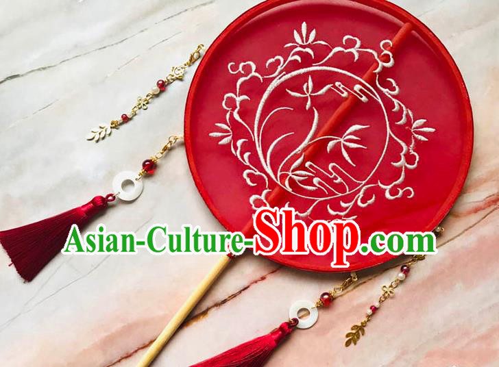 China Traditional Bride Embroidered Orchids Circular Fan Wedding Red Silk Fan Handmade Palace Fan