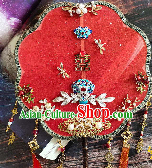 China Handmade Red Silk Fan Traditional Hanfu Fan Wedding Tassel Palace Fan