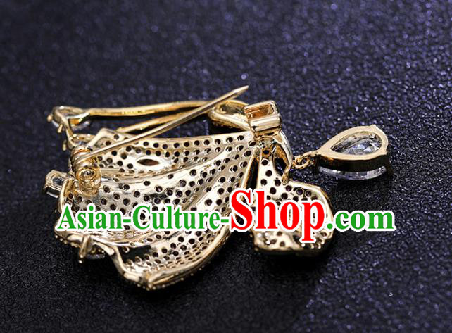 Handmade Crystal Butterfly Brooch Top Grade Purple Zircon Breastpin Jewelry Accessories