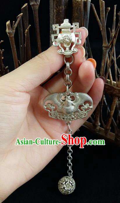 Handmade China Sachet Brooch Pendant Accessories Classical Cheongsam Argent Bat Breastpin Jewelry