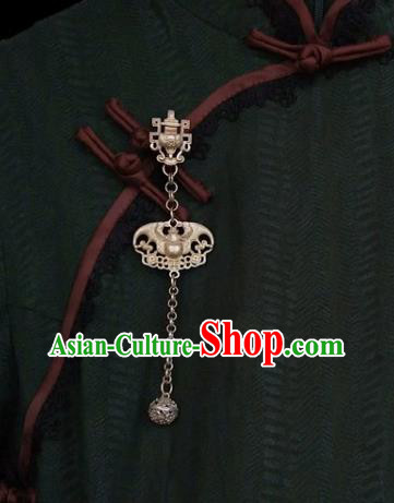 Handmade China Sachet Brooch Pendant Accessories Classical Cheongsam Argent Bat Breastpin Jewelry
