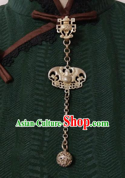 Handmade China Sachet Brooch Pendant Accessories Classical Cheongsam Argent Bat Breastpin Jewelry