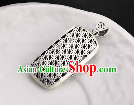 Handmade China Classical Cheongsam Silver Necklace Jewelry Carving Lotus Pendant Accessories