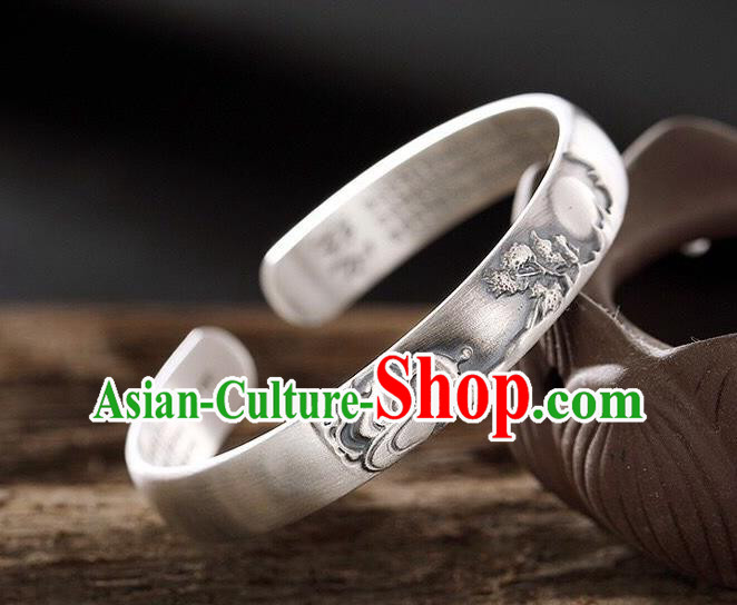 China Handmade Silver Carving Lotus Bracelet Traditional Wristlet Jewelry