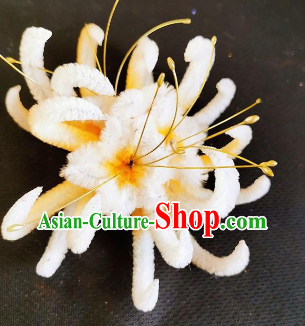 China Handmade Manjusaka Hair Stick Traditional Hanfu Yellow Velvet Hairpin