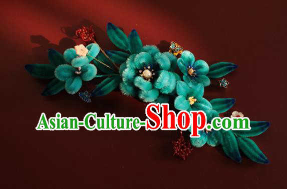 China Handmade Green Velvet Plum Blossom Hair Stick Traditional Ancient Qing Dynasty Court Woman Flowers Hairpin