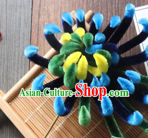 China Classical Hanfu Green Hair Stick Traditional Ancient Court Lady Velvet Chrysanthemum Hairpin