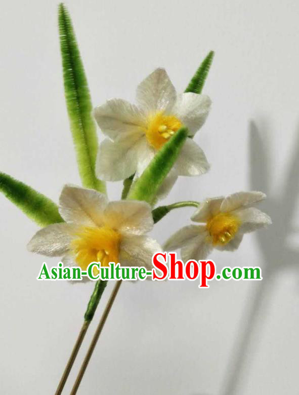 China Traditional Ancient Palace Lady Daffodil Hair Stick Classical Hanfu Velvet Flowers Hairpin