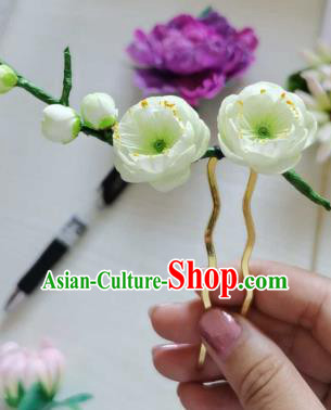 China Handmade Hair Accessories Traditional Green Plum Blossom Hairpin Classical Cheongsam Hair Stick