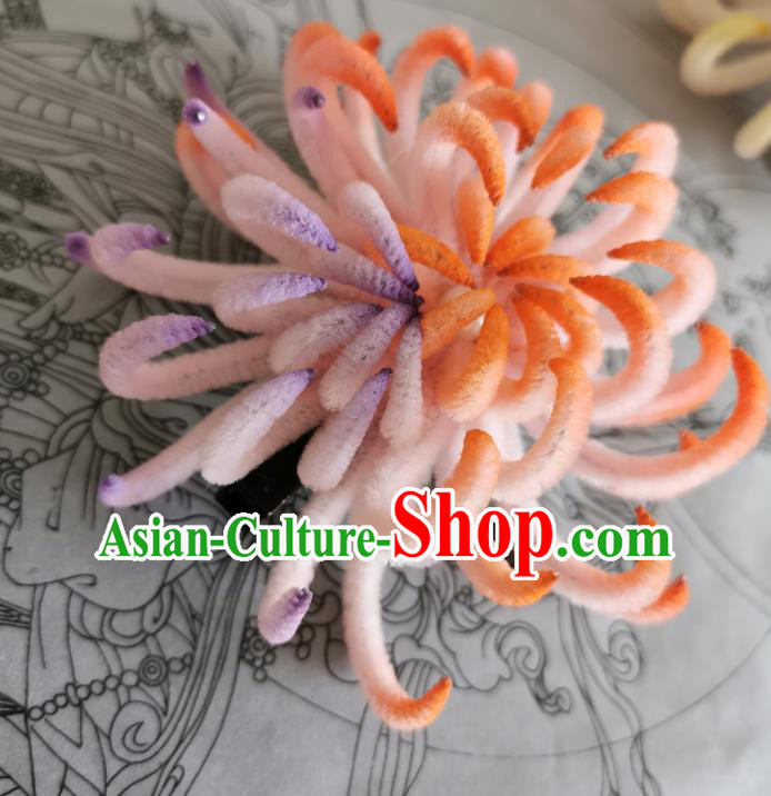 China Handmade Pink Velvet Chrysanthemum Hair Claw Traditional Hanfu Hairpin Ancient Princess Hair Stick