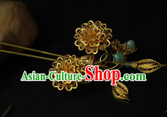 China Traditional Qing Dynasty Empress Golden Tassel Hair Stick Classical Filigree Peony Hairpin