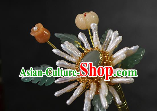 China Traditional Qing Dynasty Pearls Chrysanthemum Hairpin Ancient Queen Ceregat Hair Stick