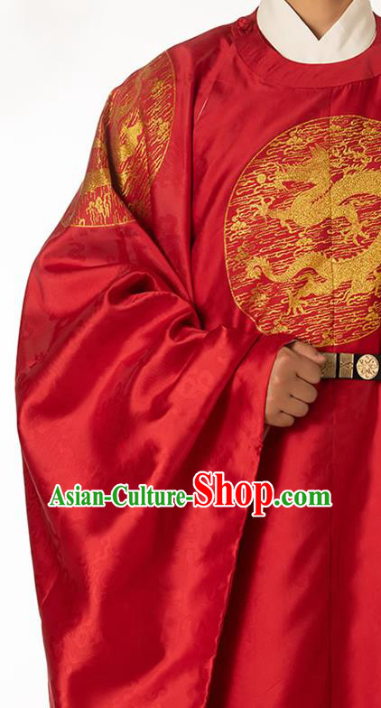 China Traditional Ming Dynasty Emperor Red Imperial Robe Ancient Monarch Historical Clothing