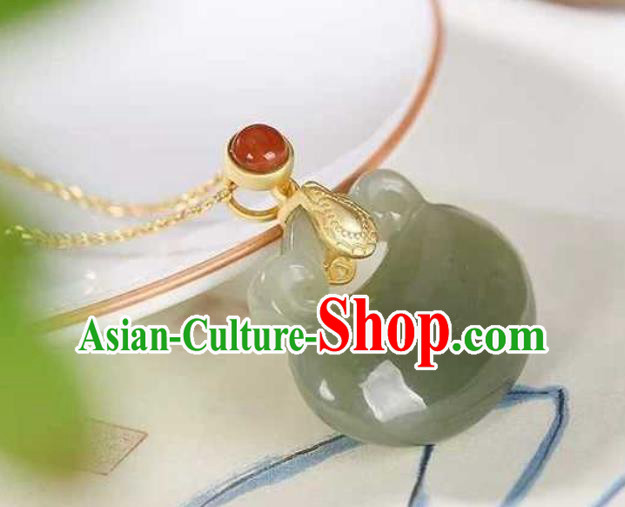 China Classical Cheongsam Coral Accessories Traditional Hetian Jade Lock Necklace