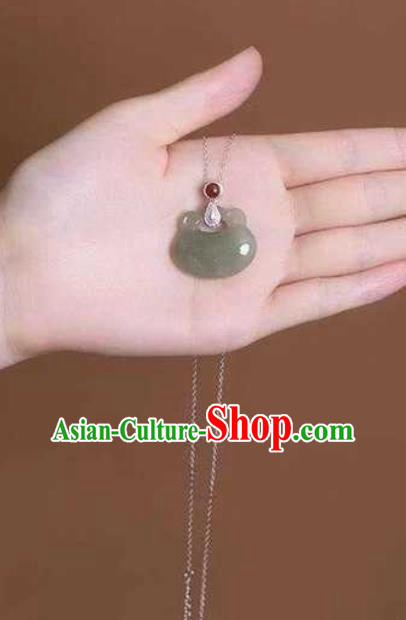 China Classical Cheongsam Coral Accessories Traditional Hetian Jade Lock Necklace