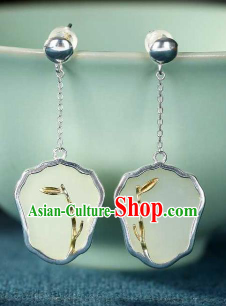 Handmade Chinese Cheongsam White Jade Fan Ear Accessories Traditional Silver EarringsHandmade Chinese Cheongsam White Jade Fan Ear Accessories Traditional Silver Earrings