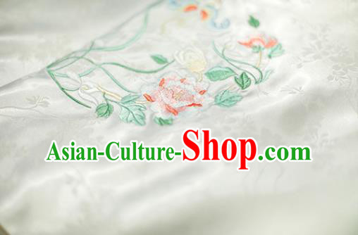 China Ancient Young Lady Embroidered Hanfu Clothing Traditional Ming Dynasty Historical Costumes