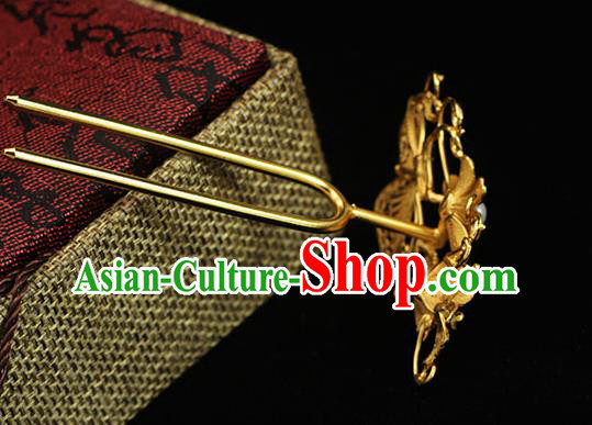 China Traditional Ming Dynasty Palace Lady Hair Stick Ancient Empress Golden Butterfly Hairpin