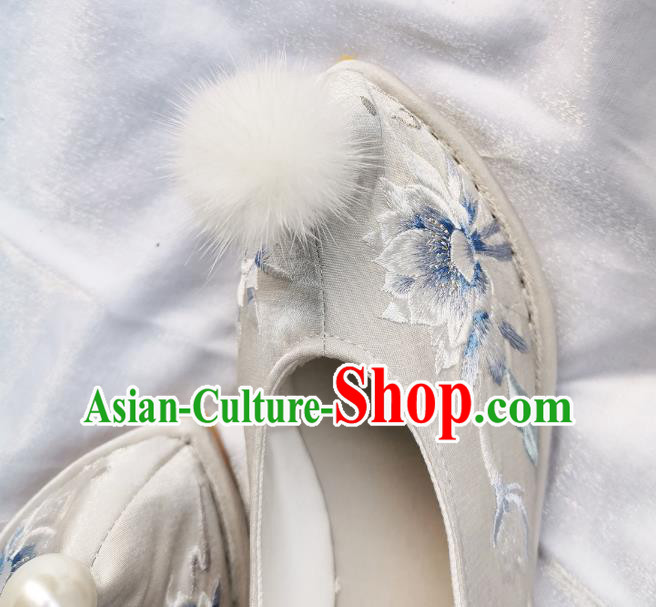 Handmade Chinese Embroidered Epiphyllum Shoes Traditional Ming Dynasty Princess Shoes Bow Shoes