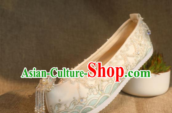 Chinese Traditional Embroidered Shoes Hanfu Beads Tassel Shoes Handmade White Satin Shoes