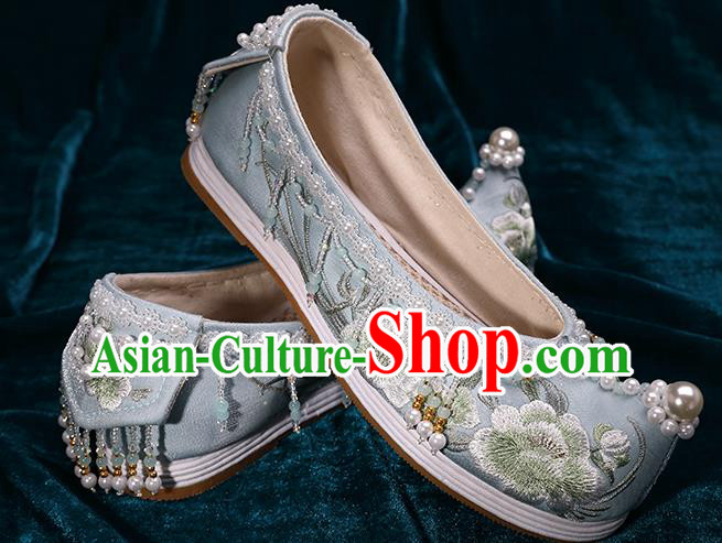 Chinese Hanfu Pearls Shoes Traditional Embroidered Peony Shoes Handmade Blue Satin Shoes
