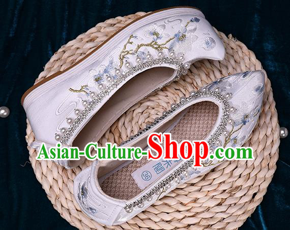 Chinese Handmade Pearls Shoes Ancient Princess White Satin Shoes Traditional Embroidered Mangnolia Shoes