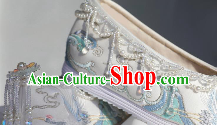 Handmade Chinese Hanfu Beads Tassel Shoes Embroidered Shoes Ancient Princess Shoes Traditional Shoes