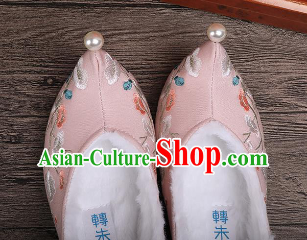Chinese Traditional Hanfu Winter Shoes Ancient Princess Shoes Handmade Embroidered Plum Blossom Pink Shoes