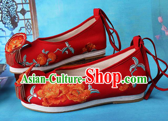 Chinese Wedding Embroidered Peony Shoes Traditional Hanfu Golden Tassel Shoes Ancient Bride Red Shoes
