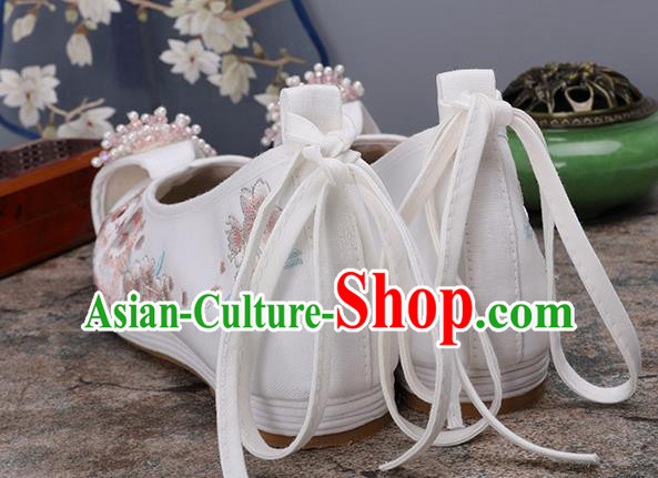 Chinese Ancient Princess Shoes Embroidered Shoes Traditional Hanfu Beads Tassel Shoes