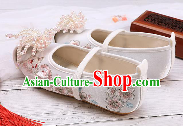 China Classical Hanfu Shoes Traditional Embroidered White Shoes for Kids