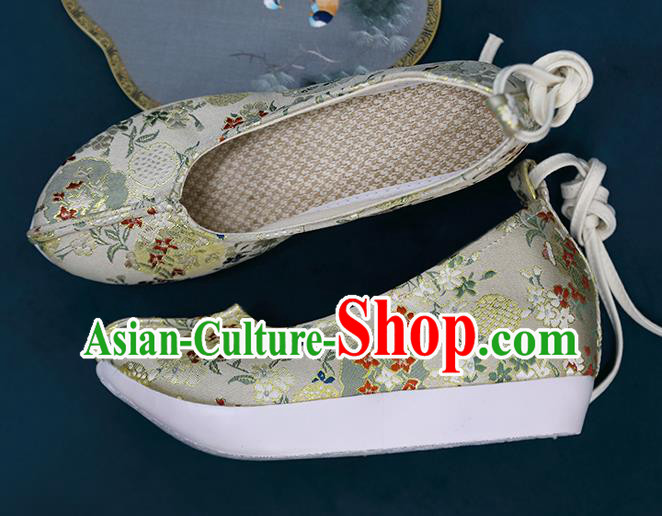 Chinese Traditional Ming Dynasty Princess Shoes Hanfu White Brocade Shoes Classical Wedding Shoes