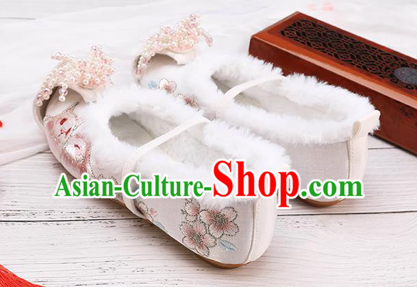 China National Winter Shoes Traditional Embroidered Shoes Classical Hanfu White Shoes for Kids