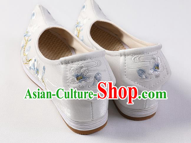 Chinese Traditional Hanfu Bow Shoes Ming Dynasty Princess Shoes Handmade Embroidered Mangnolia White Shoes