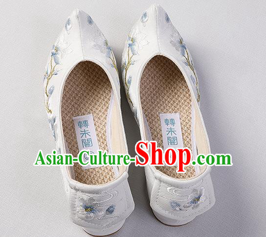 Chinese Handmade Embroidered Mangnolia Shoes Traditional Hanfu Shoes White Cloth Bow Shoes