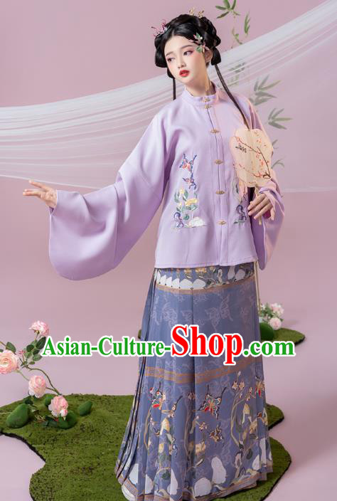 China Ancient Court Beauty Clothing Traditional Ming Dynasty Palace Princess Embroidered Historical Costume