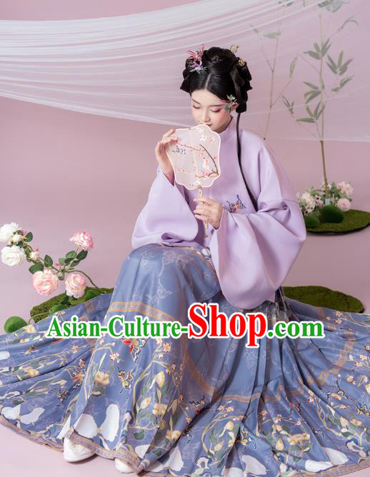 China Ancient Court Beauty Clothing Traditional Ming Dynasty Palace Princess Embroidered Historical Costume