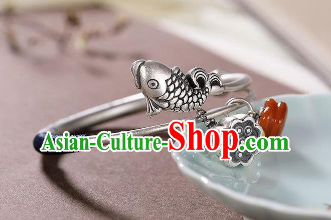 China Handmade Silver Fish Bracelet Accessories Traditional Agate Persimmon Tassel Bangle Jewelry