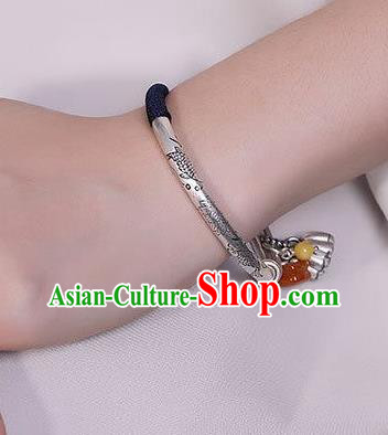 China Handmade Silver Fish Bracelet Accessories Traditional Agate Persimmon Tassel Bangle Jewelry