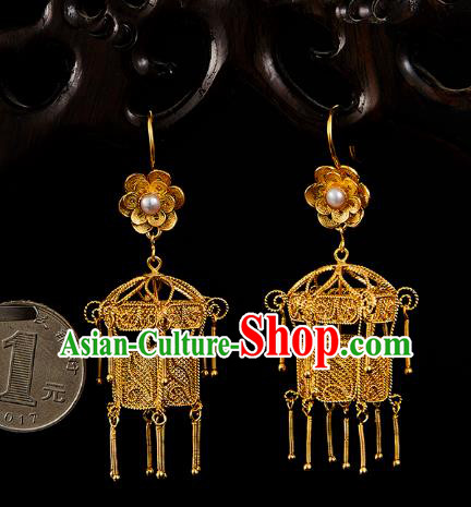 China Traditional Ming Dynasty Pearl Ear Jewelry Accessories Ancient Empress Golden Lantern Earrings