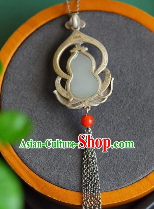 China Traditional Cheongsam Jade Gourd Necklace Jewelry Handmade Silver Tassel Necklet Pendant Accessories