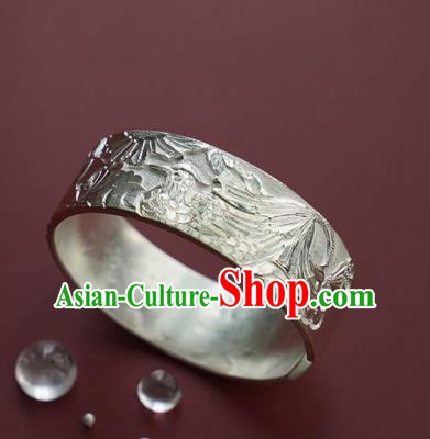 China Handmade Silver Bracelet Traditional National Carving Lotus Bangle Jewelry Accessories