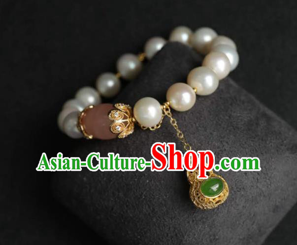 China Handmade Golden Gourd Tassel Bracelet Traditional Jewelry Accessories National Pearls Bangle