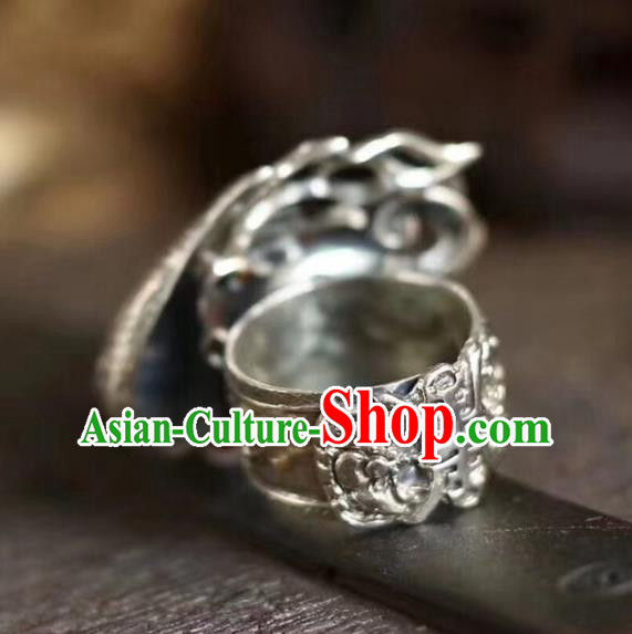 Chinese National Beeswax Ring Jewelry Traditional Handmade Silver Fish Circlet Accessories