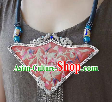 Chinese Classical Embroidered Necklet Pendant Handmade National Necklace Ethnic Silver Accessories