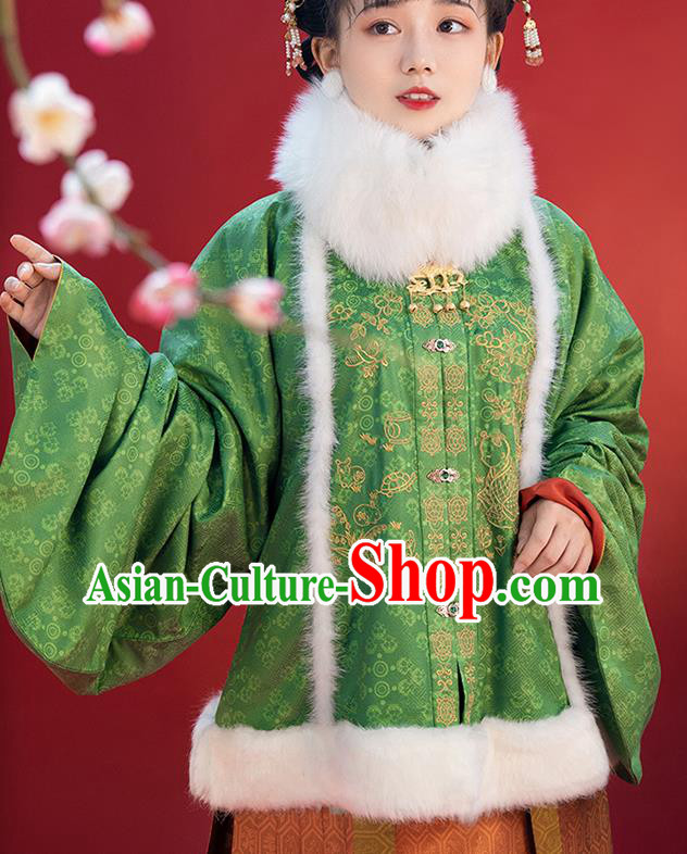 China Ancient Noble Beauty Hanfu Dress Traditional Ming Dynasty Royal Princess Historical Clothing