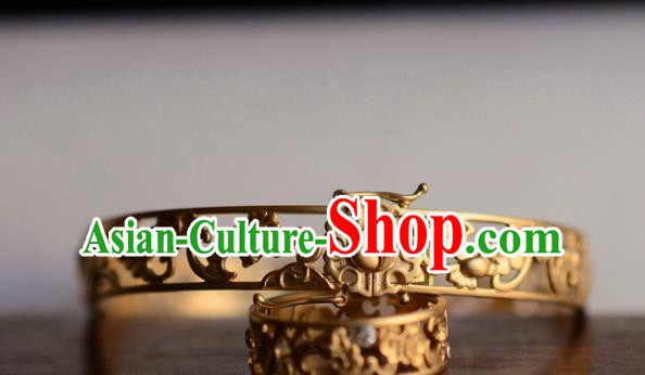 China National Golden Bracelet Jewelry Traditional Handmade Carving Bats Bangle Accessories