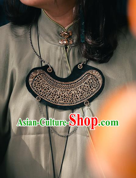 Chinese National Silver Necklace Handmade Ethnic Necklet Accessories Classical Longevity Lock