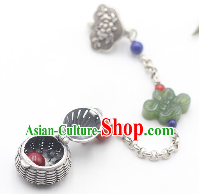 Chinese Cheongsam Jewelry Accessories Handmade National Tassel Breastpin Pendant Classical Silver Sachet Brooch